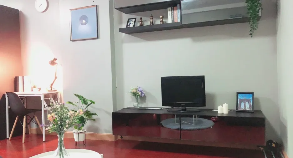 For rent studio condo in Huai Khwang, Bangkok