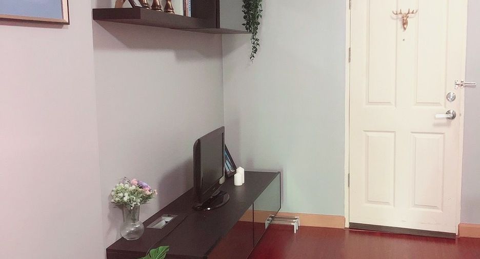 For rent studio condo in Huai Khwang, Bangkok