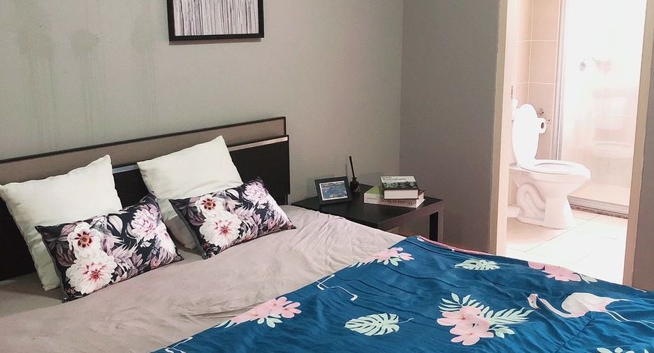 For rent studio condo in Huai Khwang, Bangkok