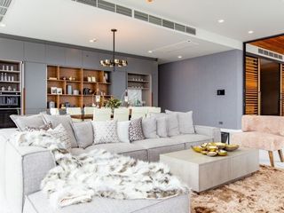 Condo en alquiler de 3 habitaciones en Watthana, Bangkok