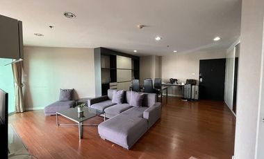 For rent 3 bed condo in Huai Khwang, Bangkok