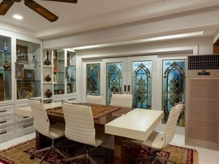 For sale 4 bed townhouse in Pom Prap Sattru Phai, Bangkok