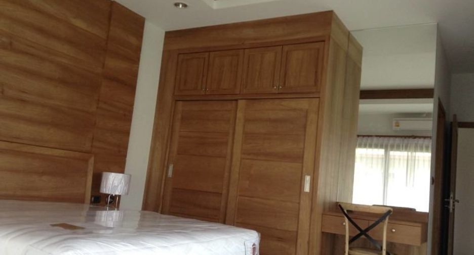 À louer 3 chambres maison à Sattahip, Chonburi