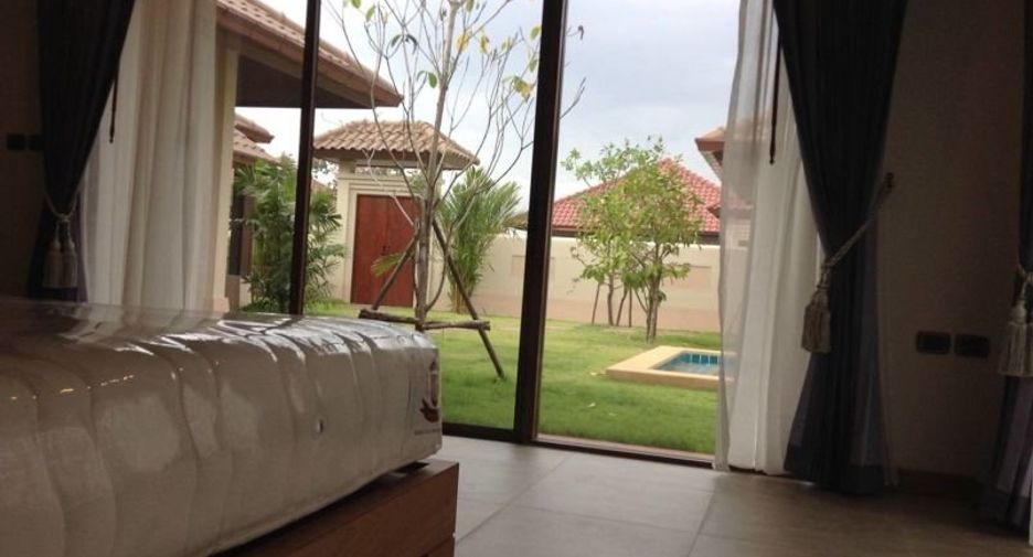 À louer 3 chambres maison à Sattahip, Chonburi