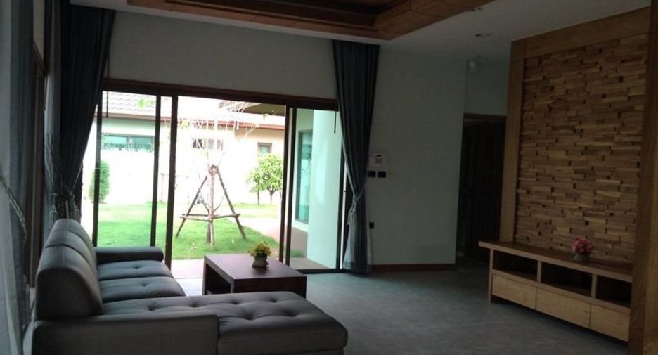 À louer 3 chambres maison à Sattahip, Chonburi
