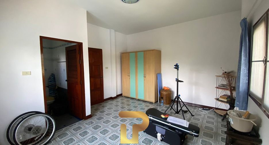 For sale 4 bedrooms villa in Hua Hin, Prachuap Khiri Khan
