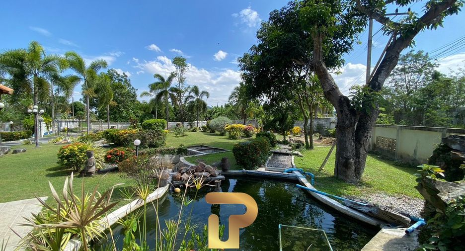 For sale 4 bedrooms villa in Hua Hin, Prachuap Khiri Khan