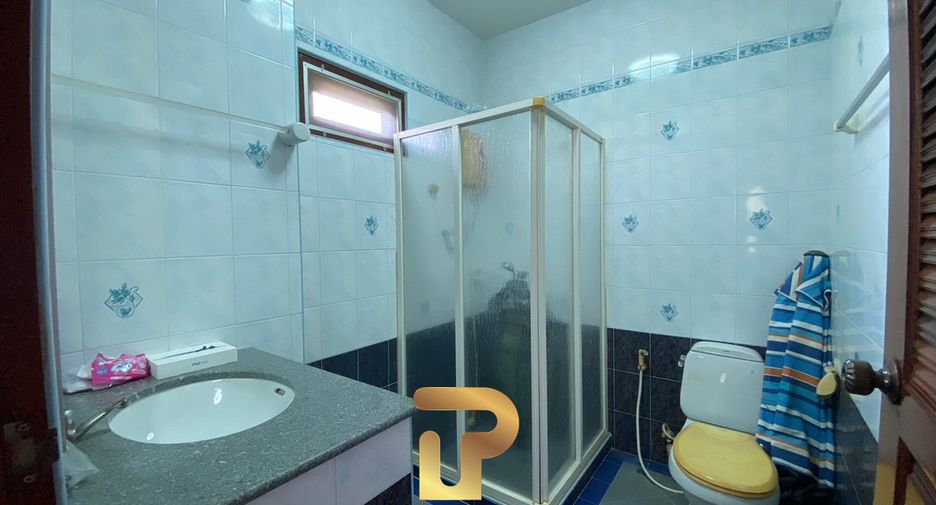 For sale 4 bedrooms villa in Hua Hin, Prachuap Khiri Khan