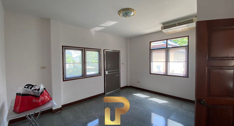 For sale 4 bedrooms villa in Hua Hin, Prachuap Khiri Khan