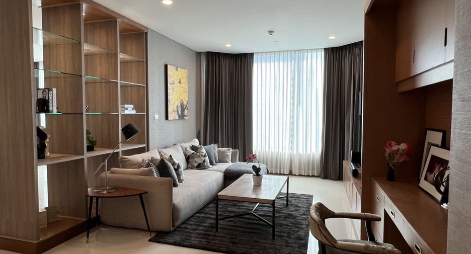 For rent 3 bed condo in Pathum Wan, Bangkok