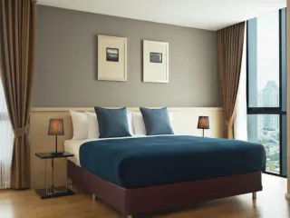 For rent 2 bed condo in Watthana, Bangkok