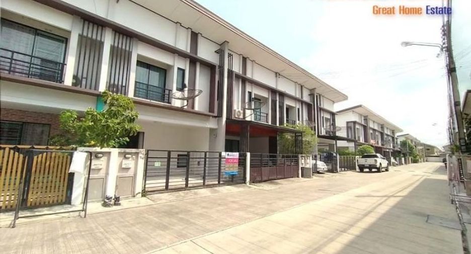 Reihenhaus zum Kauf mit 3 Zimmer in Lam Luk Ka, Pathum Thani