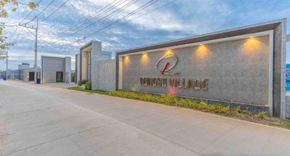 Casa en venta de 4 habitaciones en Bang Lamung, Chonburi