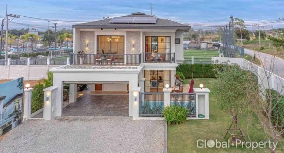 Casa en venta de 4 habitaciones en Bang Lamung, Chonburi