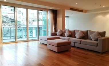 Condo en alquiler y en venta de 4 habitaciones en Khlong Toei, Bangkok