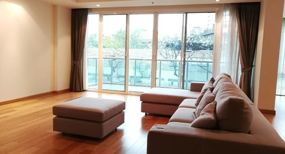 Condo en alquiler y en venta de 4 habitaciones en Khlong Toei, Bangkok