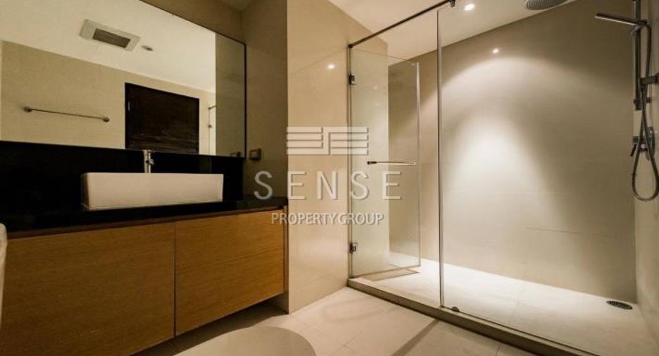 For rent 3 bedrooms condo in Watthana, Bangkok