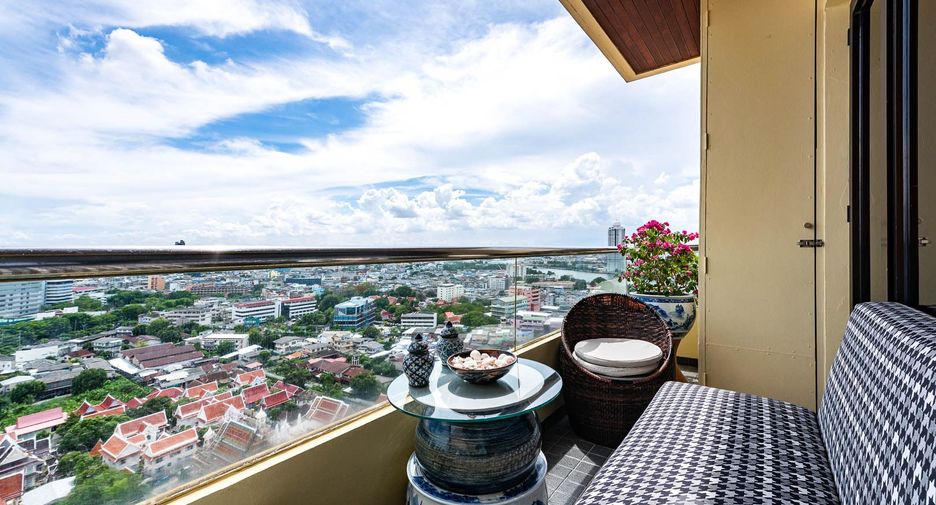 For sale 3 Beds condo in Khlong San, Bangkok