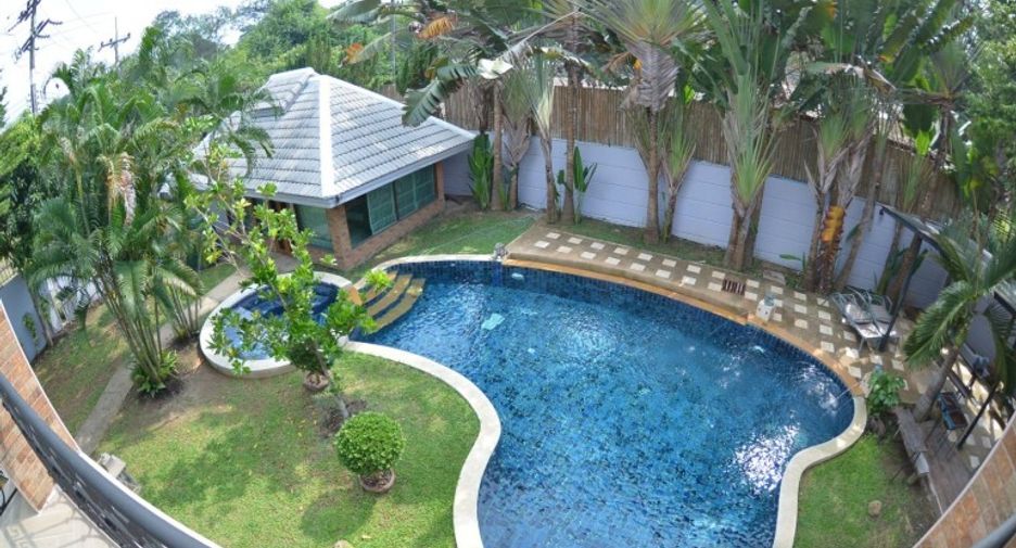 For sale 7 bed house in Na Jomtien, Pattaya
