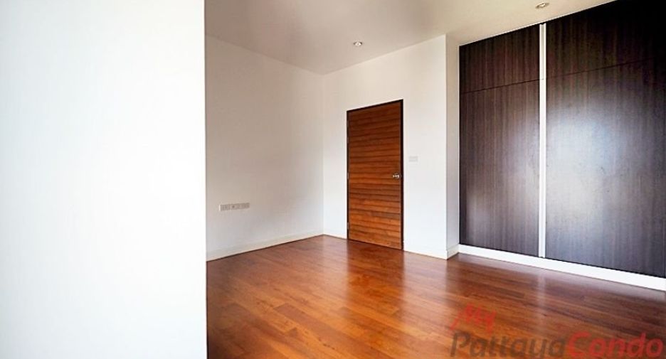 For sale 2 bedrooms condo in Bang Lamung, Chonburi