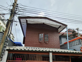 For sale 2 Beds house in Huai Khwang, Bangkok