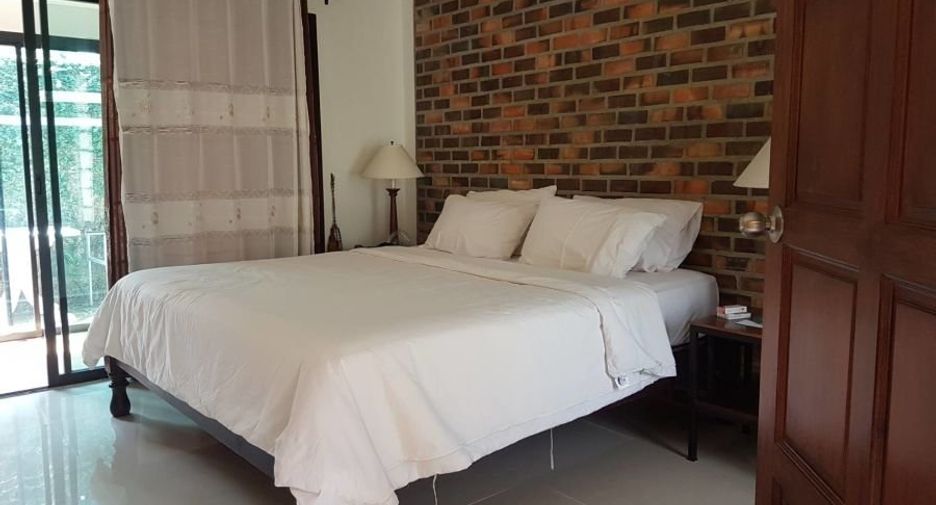 For sale 6 Beds villa in Mueang Krabi, Krabi
