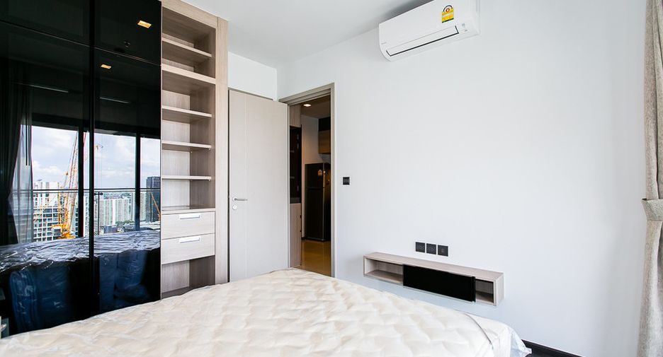 For rent 1 bed condo in Huai Khwang, Bangkok