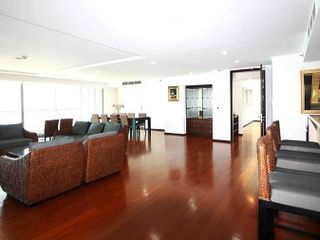 For rent 4 bed condo in Central Pattaya, Pattaya