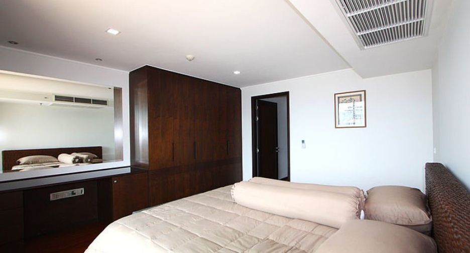 For rent 4 Beds condo in Central Pattaya, Pattaya