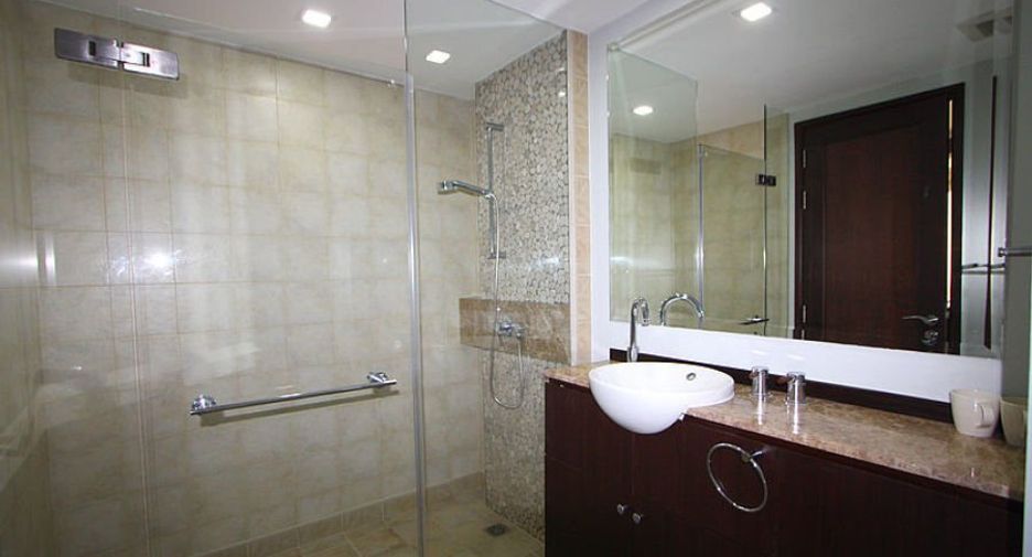 For rent 4 bedrooms condo in Bang Lamung, Chonburi