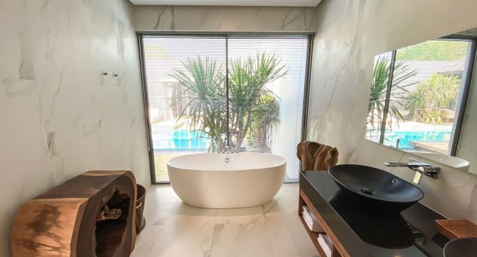 For rent and for sale 3 bedrooms villa in Thalang, Phuket
