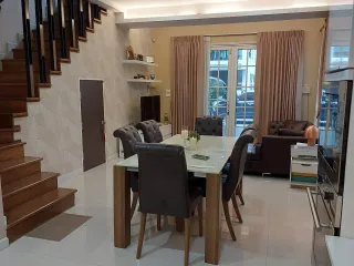 For sale 3 Beds house in Khlong Toei, Bangkok