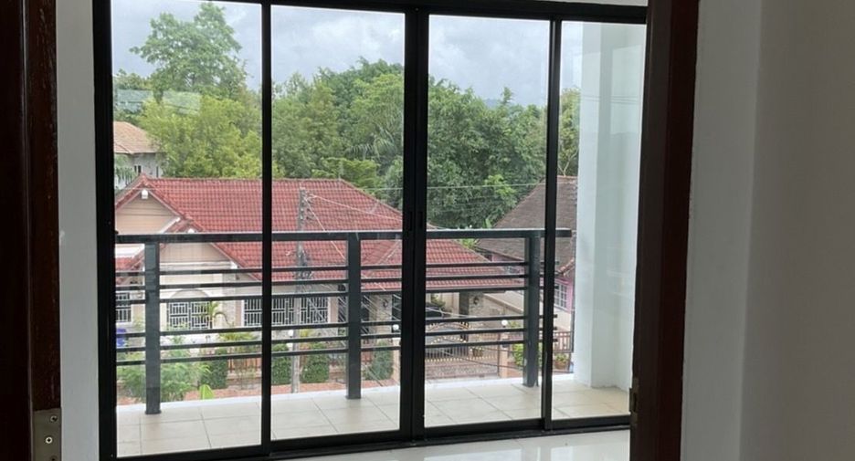 For sale 4 bed townhouse in Mueang Phuket, Phuket