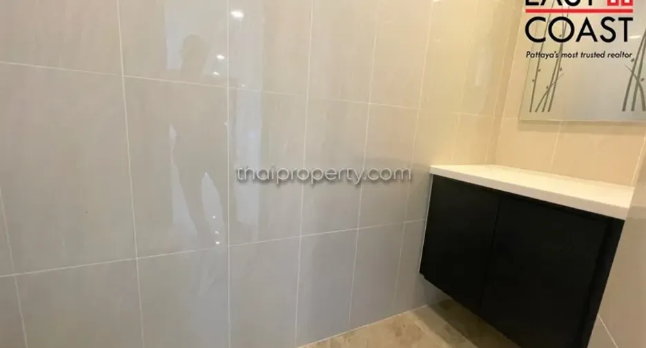 For sale 1 bed condo in Bang Lamung, Chonburi