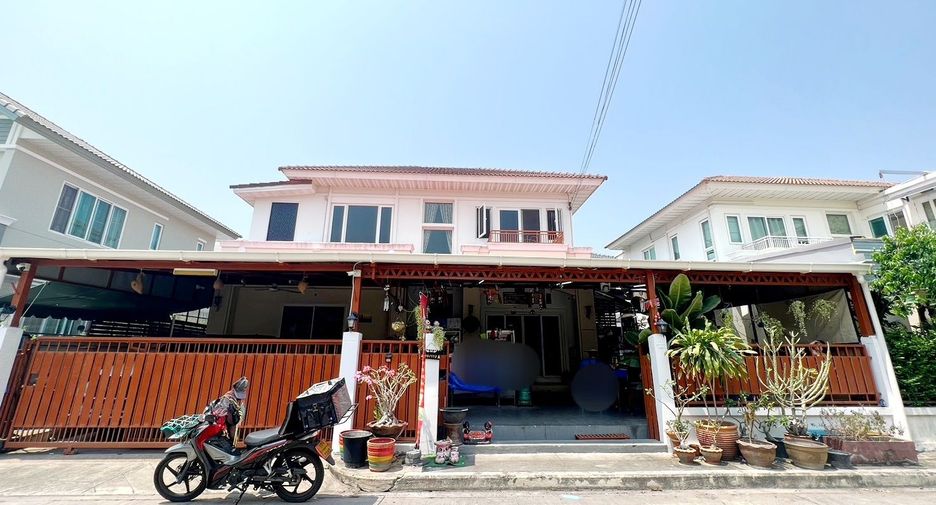 For sale 4 bed house in Lat Krabang, Bangkok