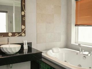 For rent 3 bed villa in Mueang Phuket, Phuket