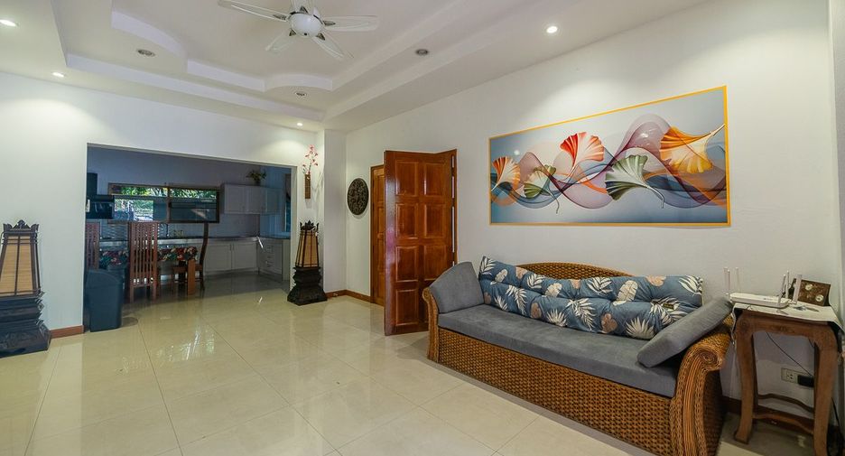 For rent 6 Beds house in Jomtien, Pattaya