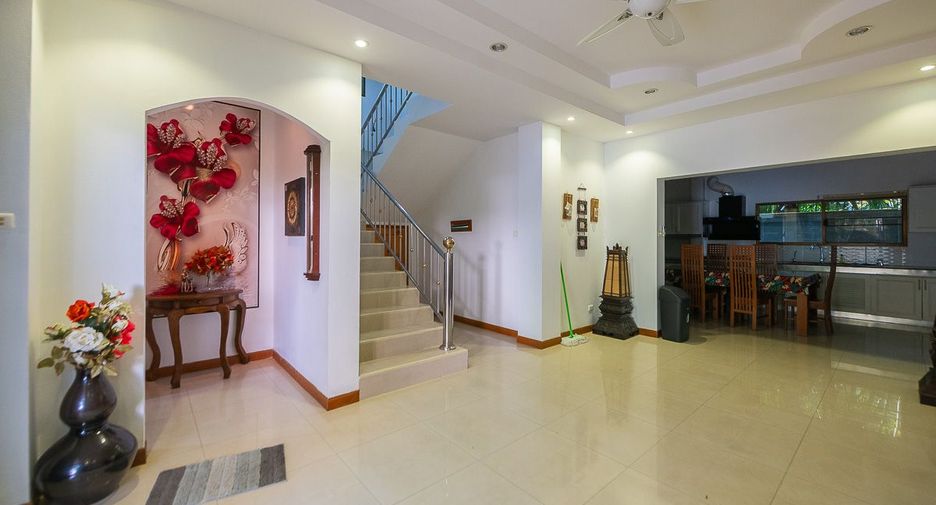 For rent 6 bed house in Jomtien, Pattaya