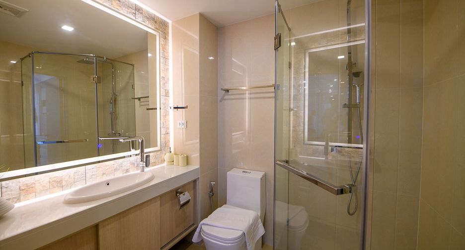 For sale 2 bedrooms condo in Bang Lamung, Chonburi
