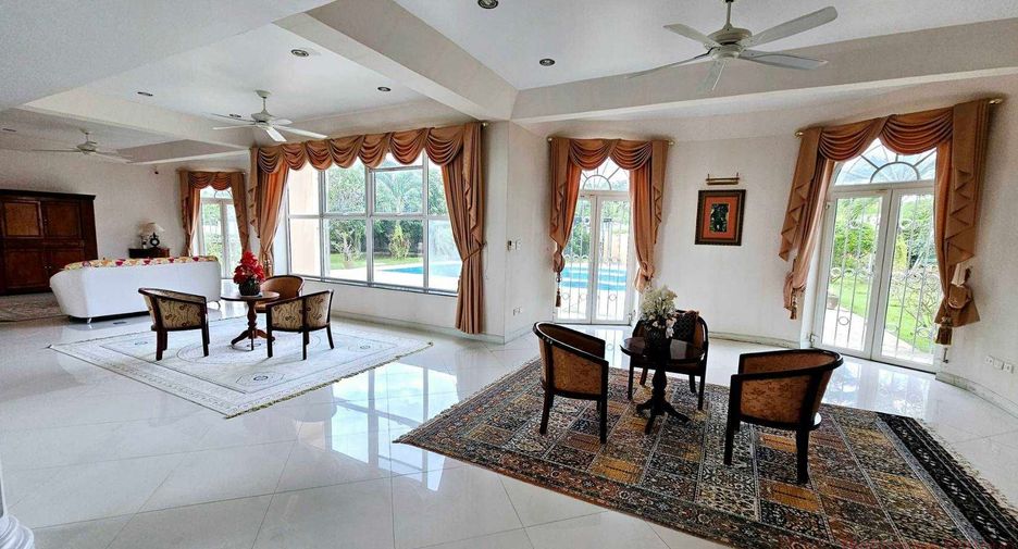 For sale 5 bed house in Huay Yai, Pattaya