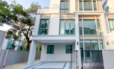 For rent 2 Beds townhouse in Suan Luang, Bangkok