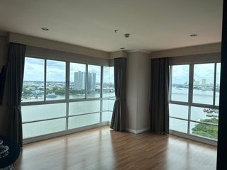 For sale 3 bed condo in Yan Nawa, Bangkok