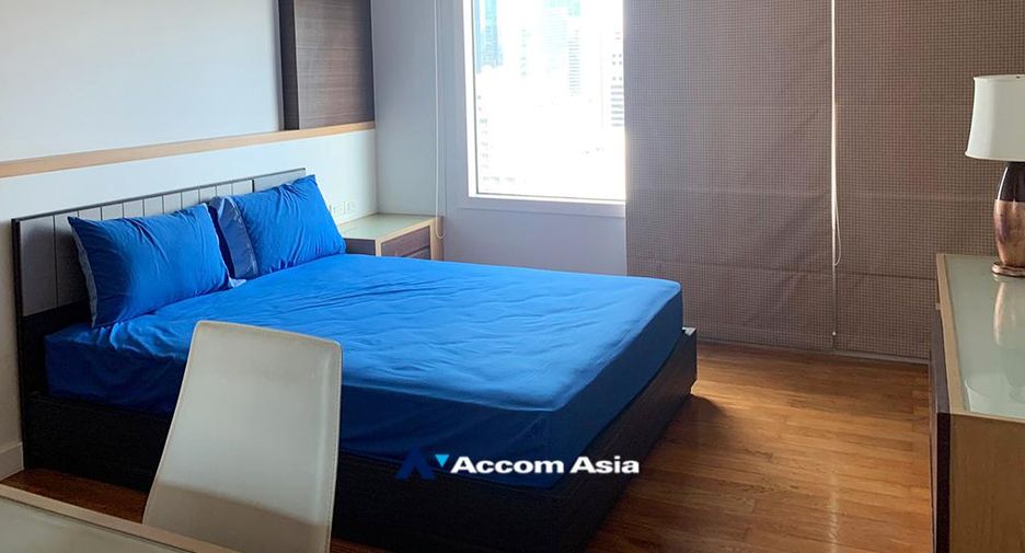 For sale 3 bed condo in Sathon, Bangkok