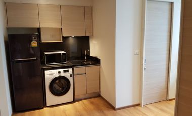 For sale 1 bed condo in Khlong Toei, Bangkok