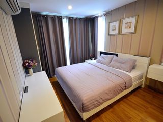 For sale 2 bed condo in Watthana, Bangkok