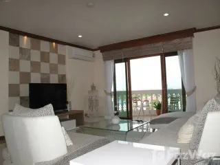 For sale 3 bed condo in Suan Luang, Bangkok