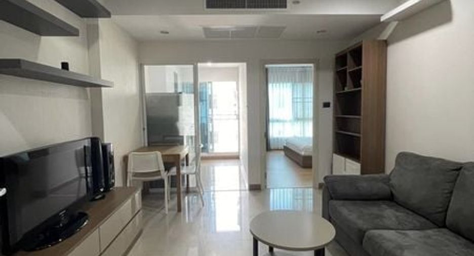 For rent 1 bed condo in Huai Khwang, Bangkok
