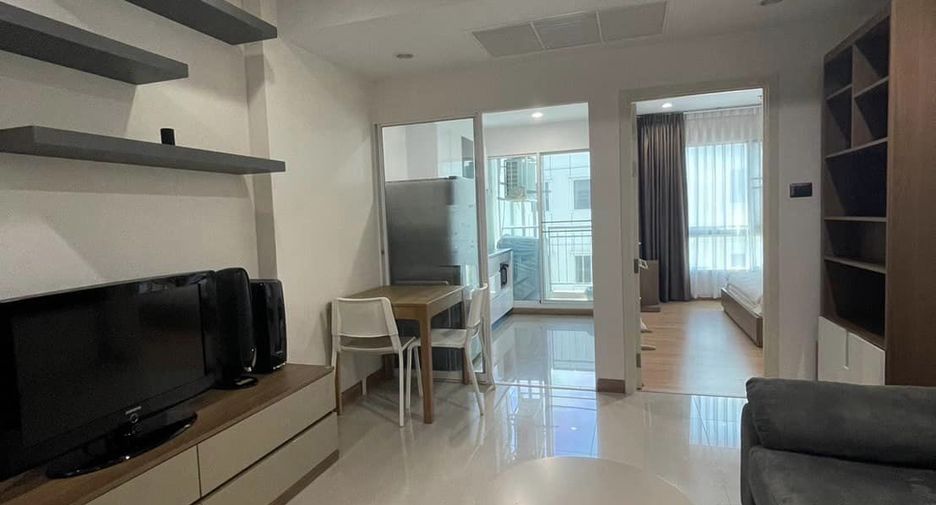 For rent 1 bed condo in Huai Khwang, Bangkok