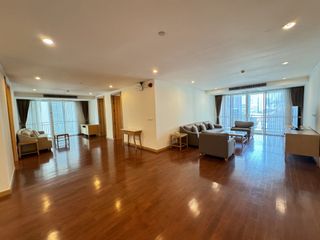 For rent 3 bed apartment in Khlong Toei, Bangkok