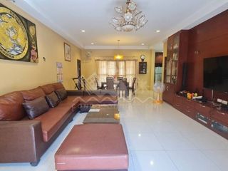 For rent and for sale 5 bed condo in Bang Saray, Pattaya